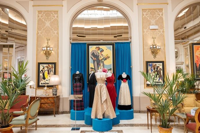 El Palace Barcelona acoge la muestra 'Santa Eulalia, 180 años de moda'