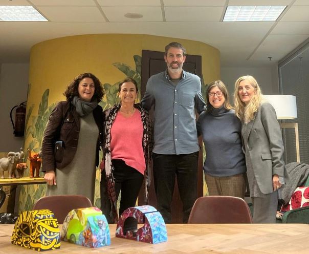 Grupo Peñarroya y Holiday World Resort formalizan un acuerdo