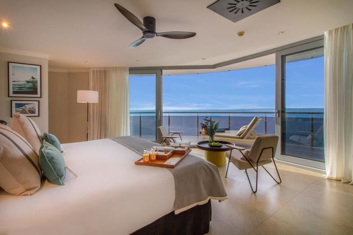 Estimar Hotels y la bodega Montesanco rinden homenaje a la Costa Blanca