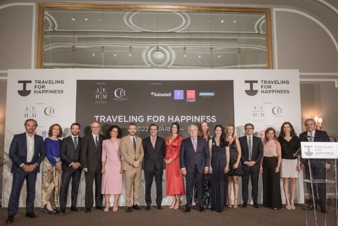 AEHM y Connecting Heads entregan los II Premios 'Traveling for Happiness Awards'