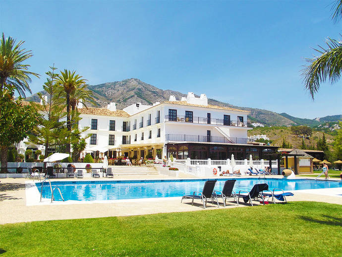 Dos hoteles más de Ilunion gestionados como CEE