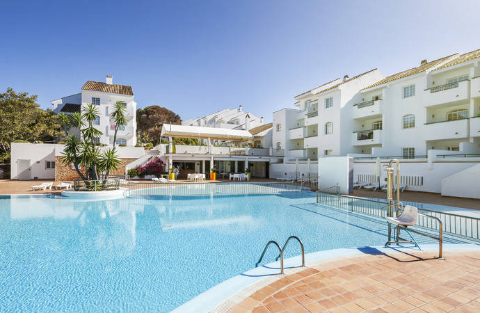 Ilunion Hotels reabre su hotel vacacional de Menorca
