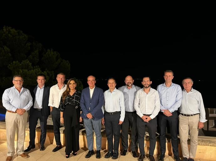Ávoris se reúne con las autoridades de Quintana Roo