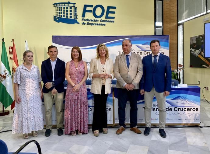 Huelva realza la importancia de los cruceros de lujo para la región