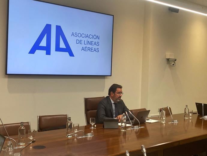 ALA augura un verano con un tráfico aéreo similar al de época prepandemia
