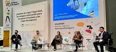 Mesa redonda.