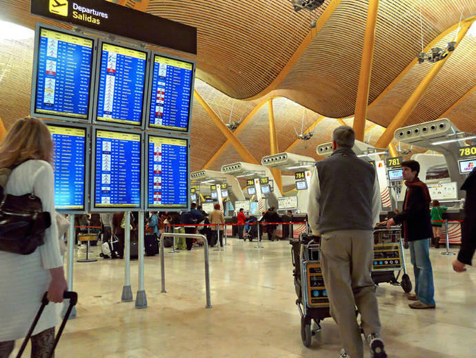 Los aeropuertos de AENA reciben casi 23 millones de pasajeros en el mes de marzo