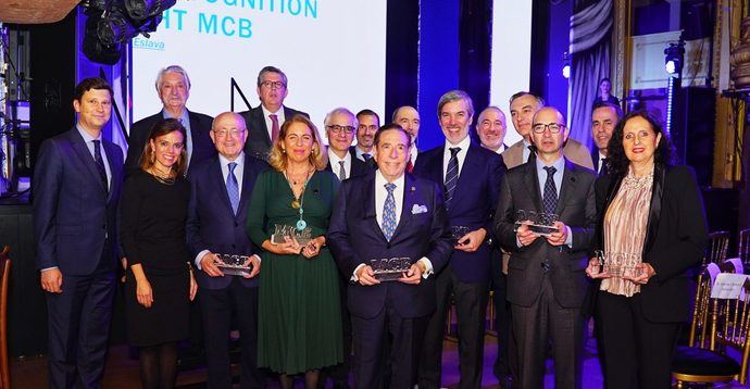 Madrid homenajea a 13 nuevos ‘embajadores’ de Turismo congresual
