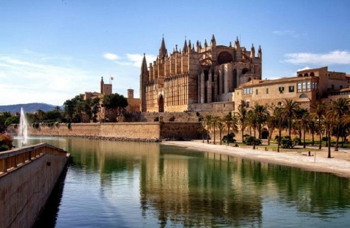 El Govern balear anuncia una subida de la tasa turística en los meses de verano