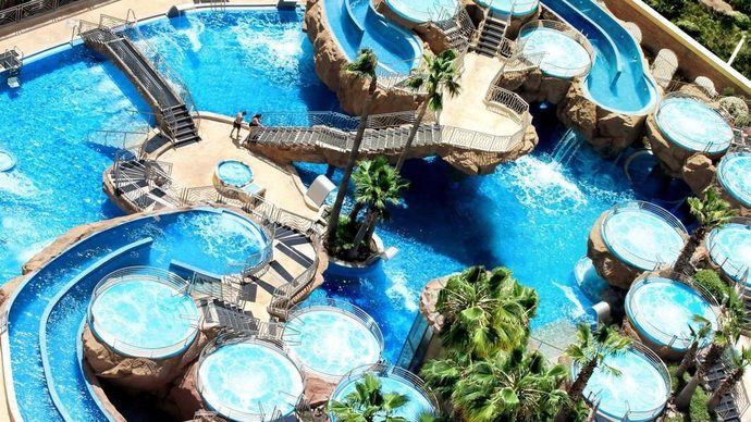 El proyecto para relanzar Marina d´Or presenta su nueva marca 'Magic World'