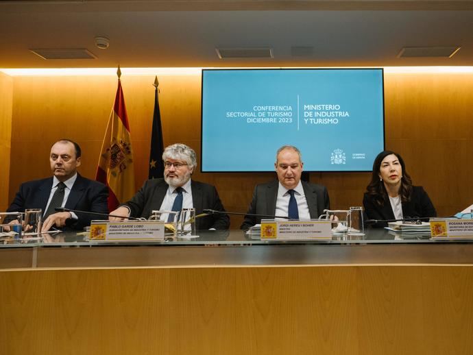 Jordi Hereu durante la Conferencia Sectorial de Turismo.