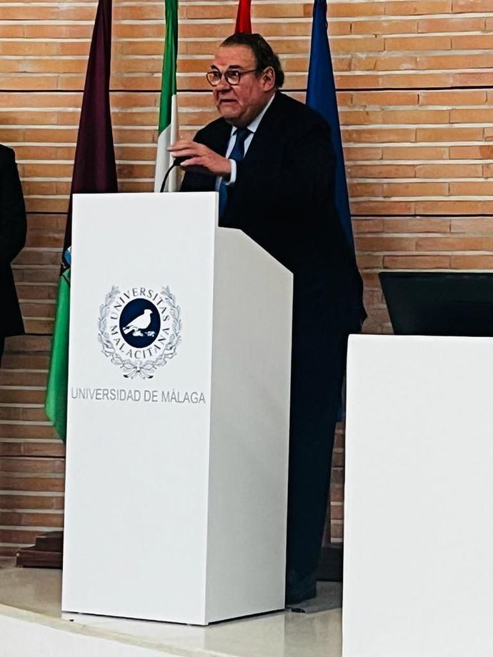 El presidente de la Mesa del Turismo de España, Juan Molas, durante el acto.