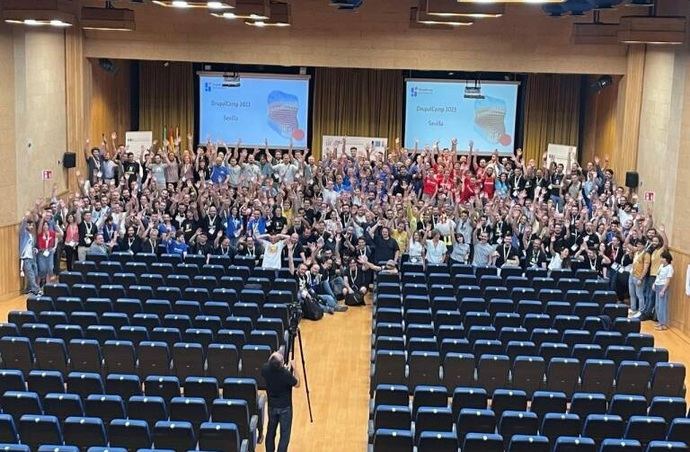Benidorm apuesta por el turismo de congresos y acogerá la DrupalCamp 2024