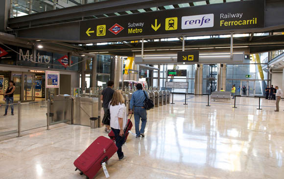 Las líneas aéreas piden la llegada del AVE a Barajas
