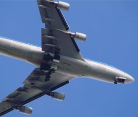El aéreo insiste en la necesidad de medidas de auxilio