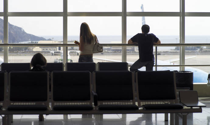 Las aerolíneas aseguran que la bajada de las tasas ‘beneficiará al consumidor final’