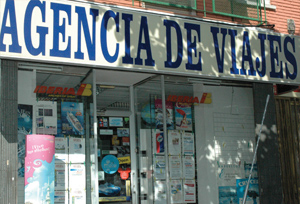 CEAV y sindicatos se unen para solicitar la ampliación de los ERTE hasta septiembre