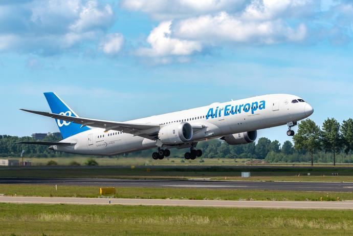 Air Europa amplía su oferta aérea para Semana Santa con 8.500 plazas extra