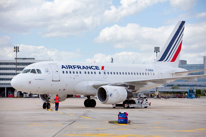 Air France: ‘No cobramos de forma ilegal a los clientes’