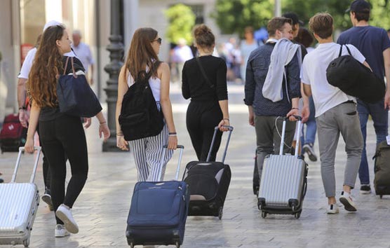 Golpe al Turismo: Alemania etiqueta a España como zona de alto riesgo
