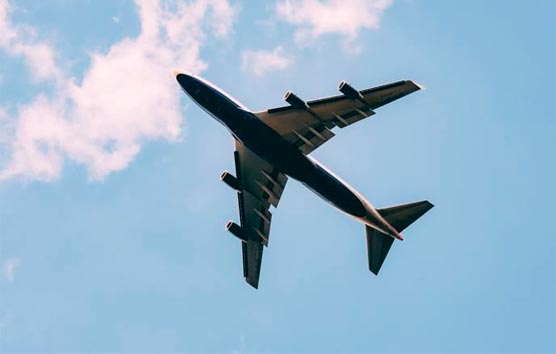Las aerolíneas buscan aprovechar el Black Friday para reactivar la demanda