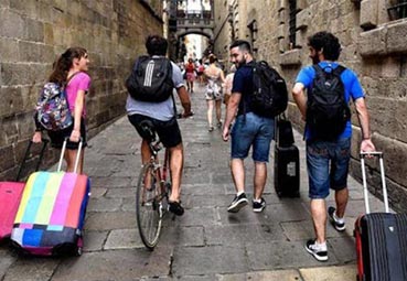 Fetave critica ‘la incongruencia’ de los bonos turísticos