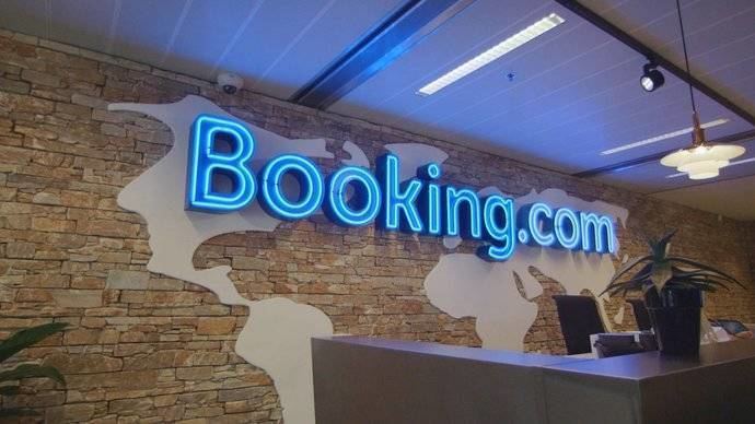 La CNMC multa a Booking con más de 413 millones por abuso de posición de dominio