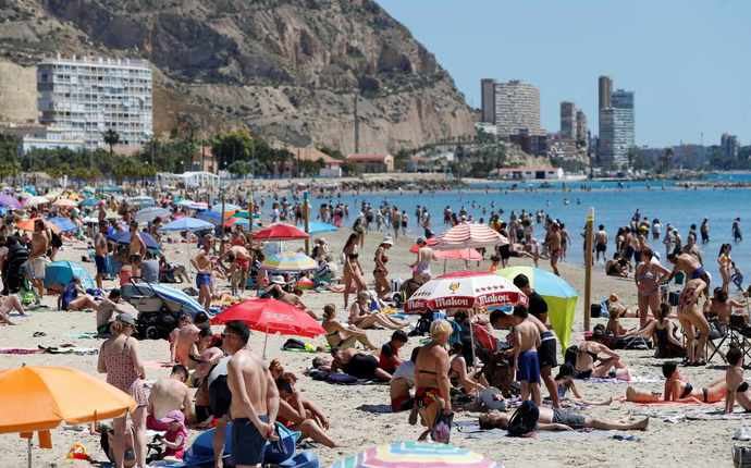 España roza las cifras de turistas internacionales de julio de 2019