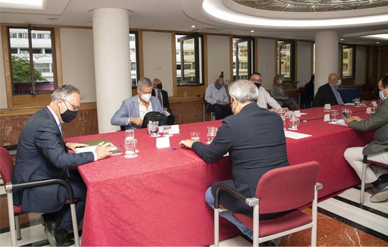 Canarias ultima los tests en origen y esperan una demanda cercana al 50%