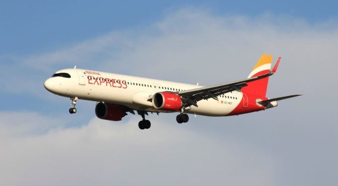Iberia Express refuerza su operativa navideña con 166 vuelos en las islas