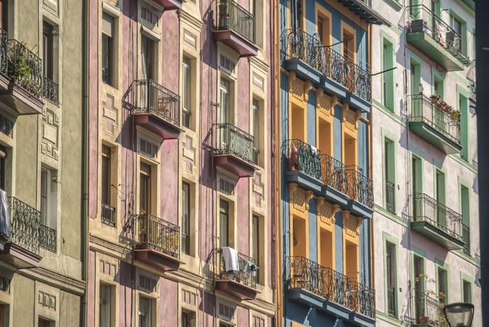 Viviendas turísticas: una problemática que afecta a todas las comunidades globales