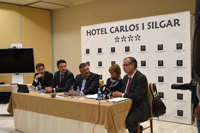 El Hotel Carlos I Silgar, premiado por ayudar a fomentar el turismo deportivo