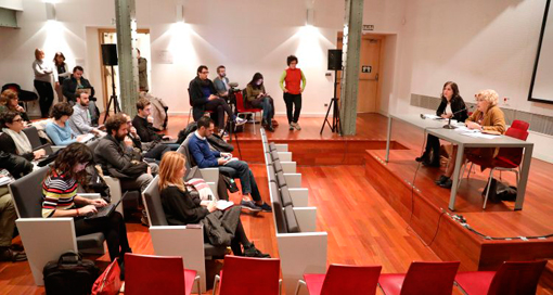 Manuela Carmena Y Rita Maeste en el encuentro informativo