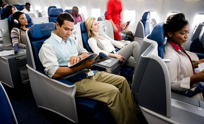 ¿Cuáles son las aerolíneas que consiguen más ingresos con los servicios a la carta?