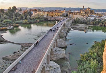 El puente de Andalucía aumenta las reservas hoteleras