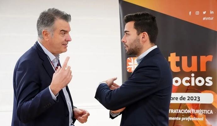 INTUR Negocios aúna contratación, exposición y formación