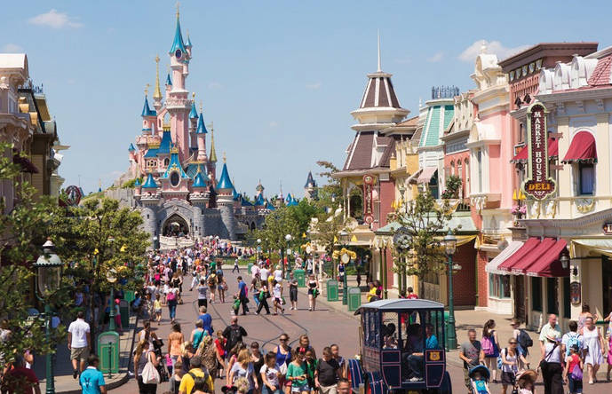 Disneyland Paris se prepara para celebrar por todo lo alto su 25 aniversario