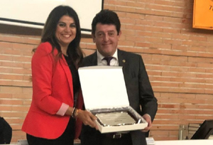 Eugenio de Quesada recibe la Distinción de Honor de la Universidad de Málaga