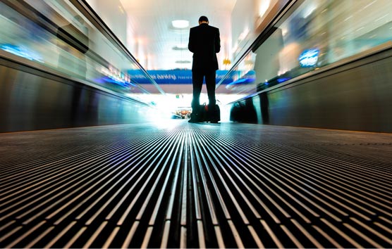 Una amplia mayoría de las empresas cuenta con una política de gastos de viaje