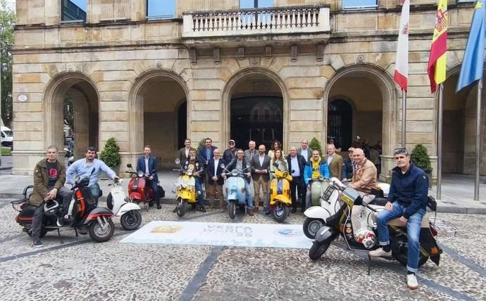 Gijón espera 3.000 visitantes de 37 países para el Vespa World Days