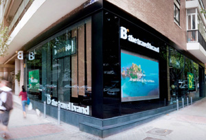 Barceló no se pronuncia sobre el posible cierre de agencias tras la fusión