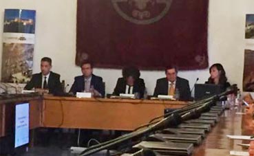 Granada quiere implicar a la ciudad en lograr eventos