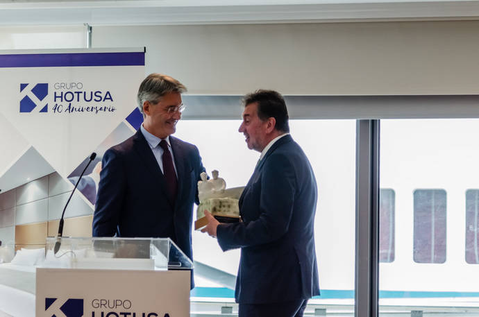 La Cámara Hispano-Portuguesa premia a López Seijas