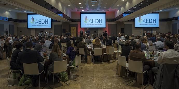 Cena de gala anterior.