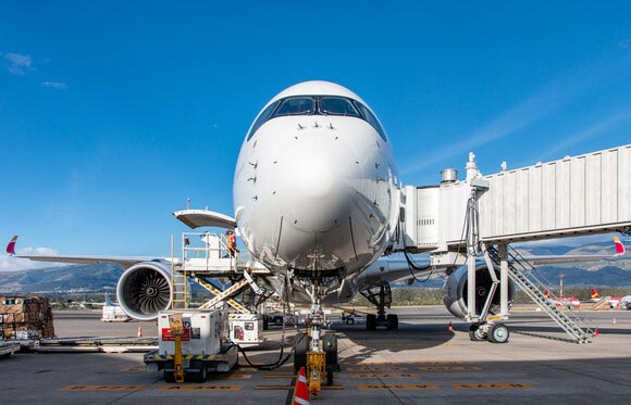 Los billetes de avio&#769;n estara&#769;n un 16% ma&#769;s baratos en el Black Friday de 2024