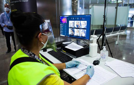 IATA exige que los gobiernos se hagan cargo del coste de las PCR para viajar