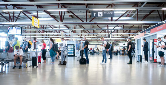 IATA pide al viajero que use mascarilla para garantizar la seguridad de los vuelos