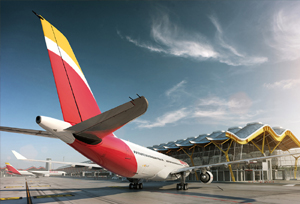 Iberia quintuplica sus beneficios en 2015 y llega a los 247 millones de euros