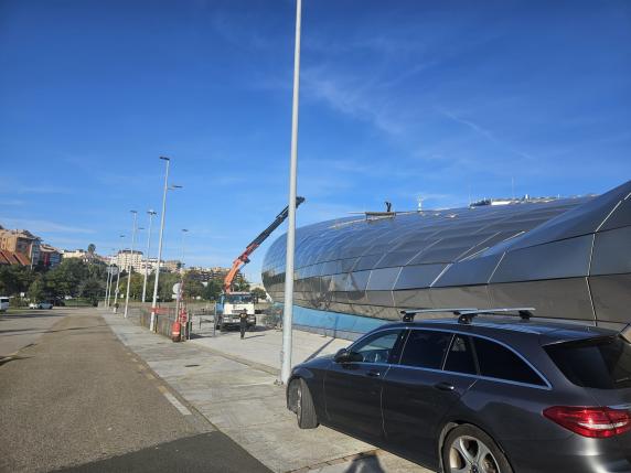 Santander ejecuta ya la mejora de la cubierta del Palacio de Deportes