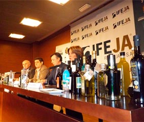 El Palacio de Congresos de Jaén acoge la presentación de los aceites 'Sierra Mágina'